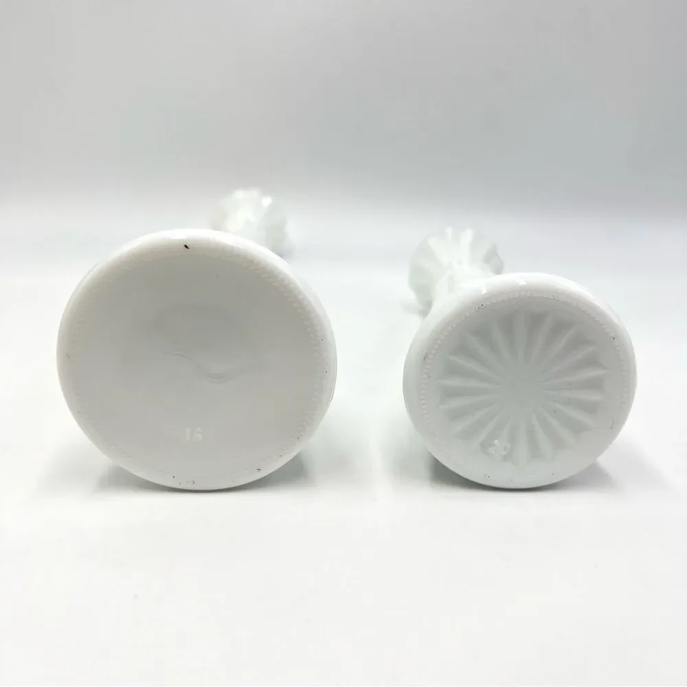 Two Vintage‎ White Milk Glass Flower Bud Vases Stars And Bars - Picture 6 of 12